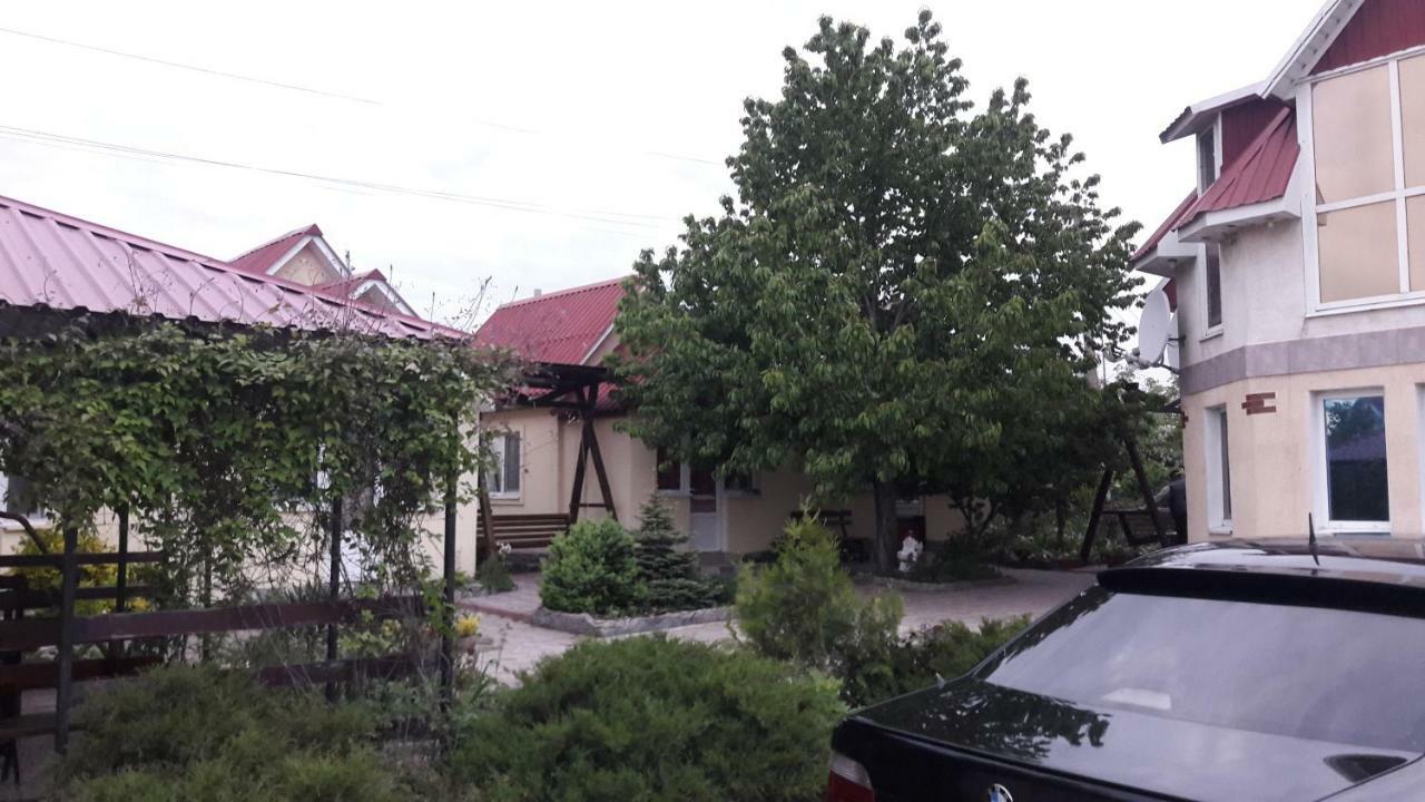 Yuzhnoukrainsk Beregynyaモーテル エクステリア 写真