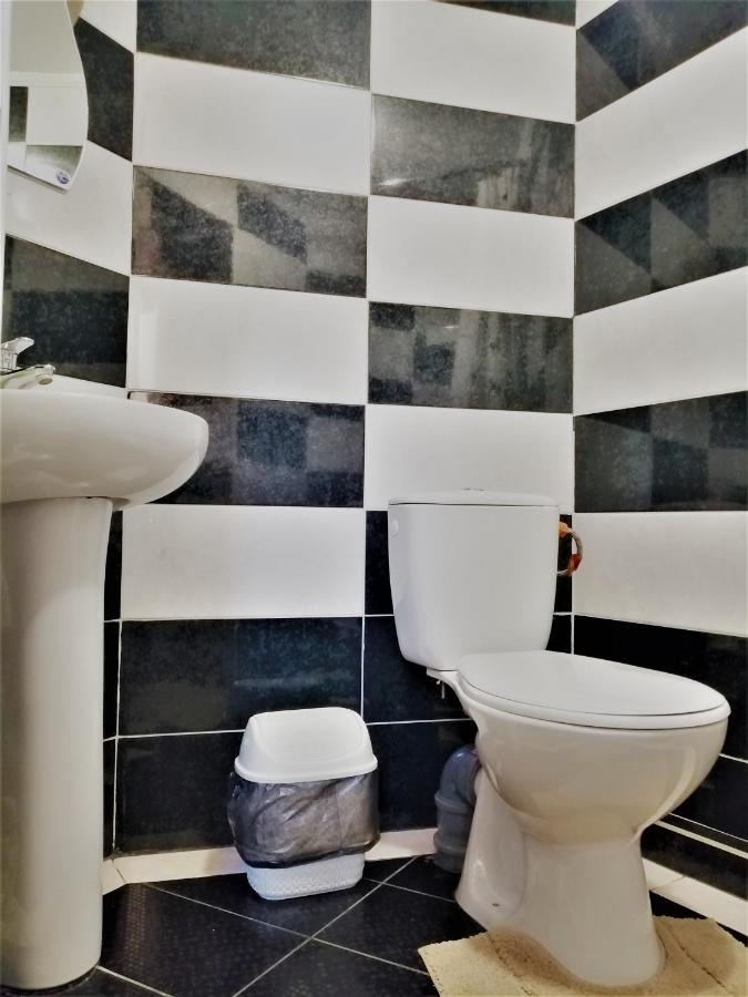 Yuzhnoukrainsk Beregynyaモーテル エクステリア 写真